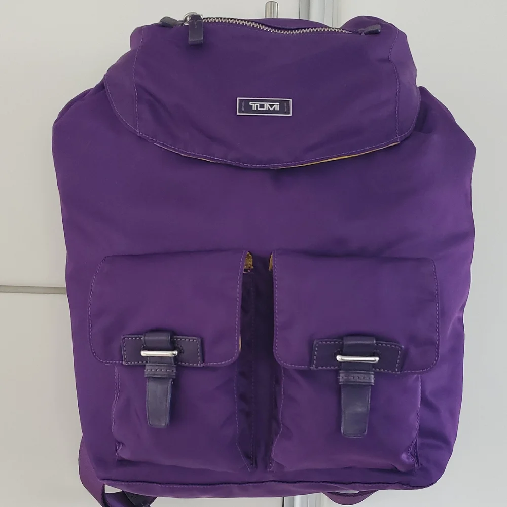 halle tumi backpack Women's Voyageur Tumi Halle Backpack Merlot Voyageur